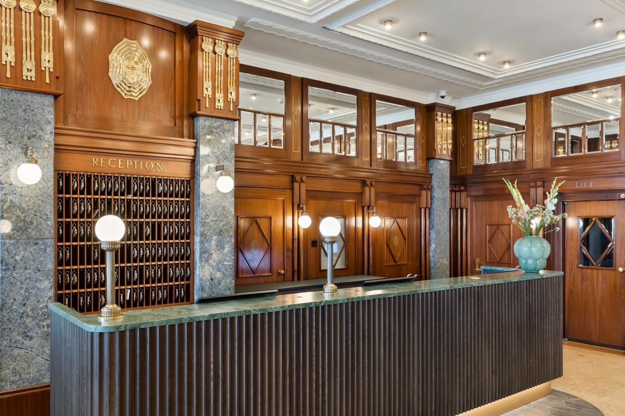 Hotel Astoria Vienna, Curio Collection By Hilton