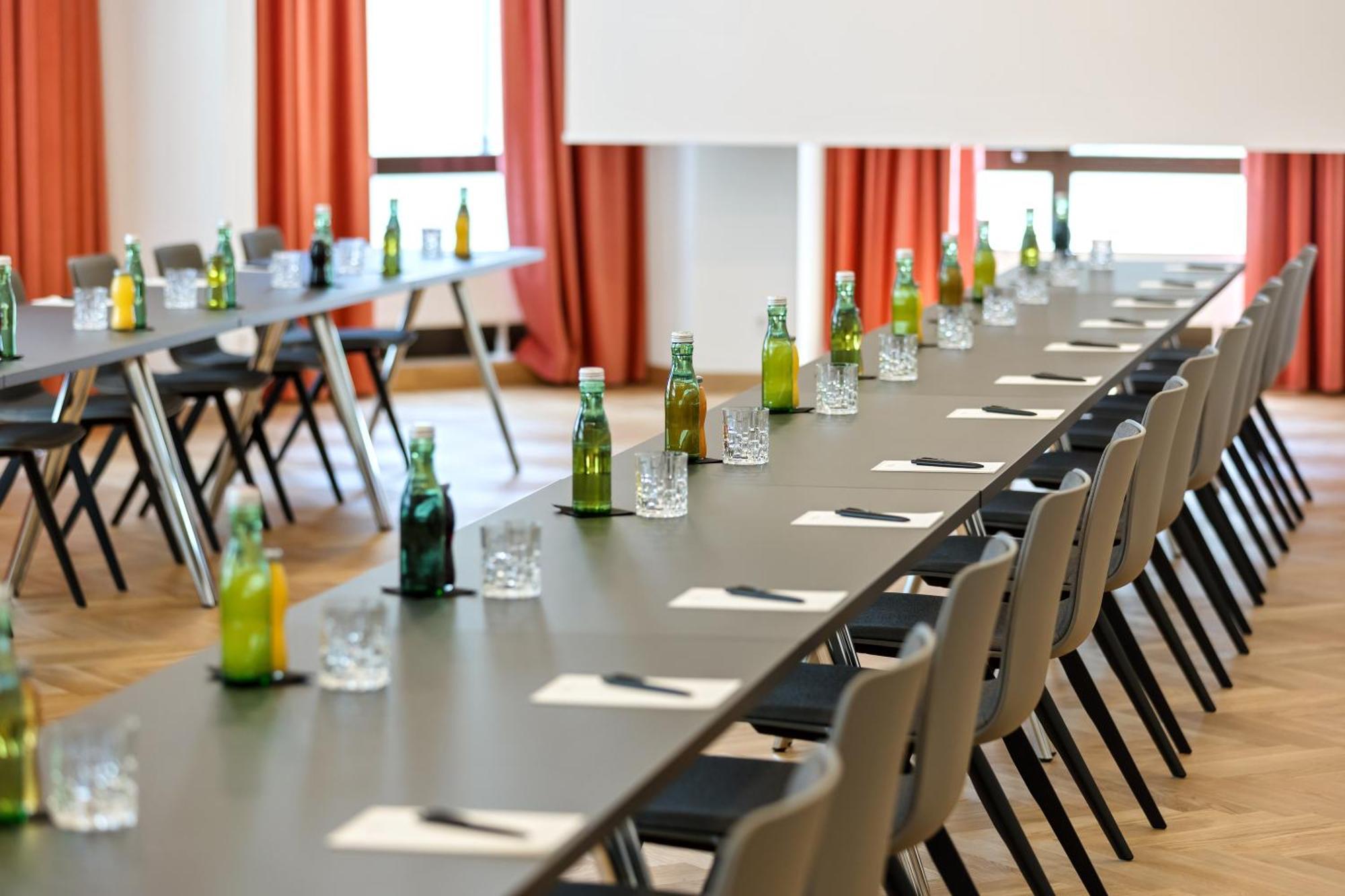Astoria Vienna, Curio Collection By Hilton Hotel Wenen