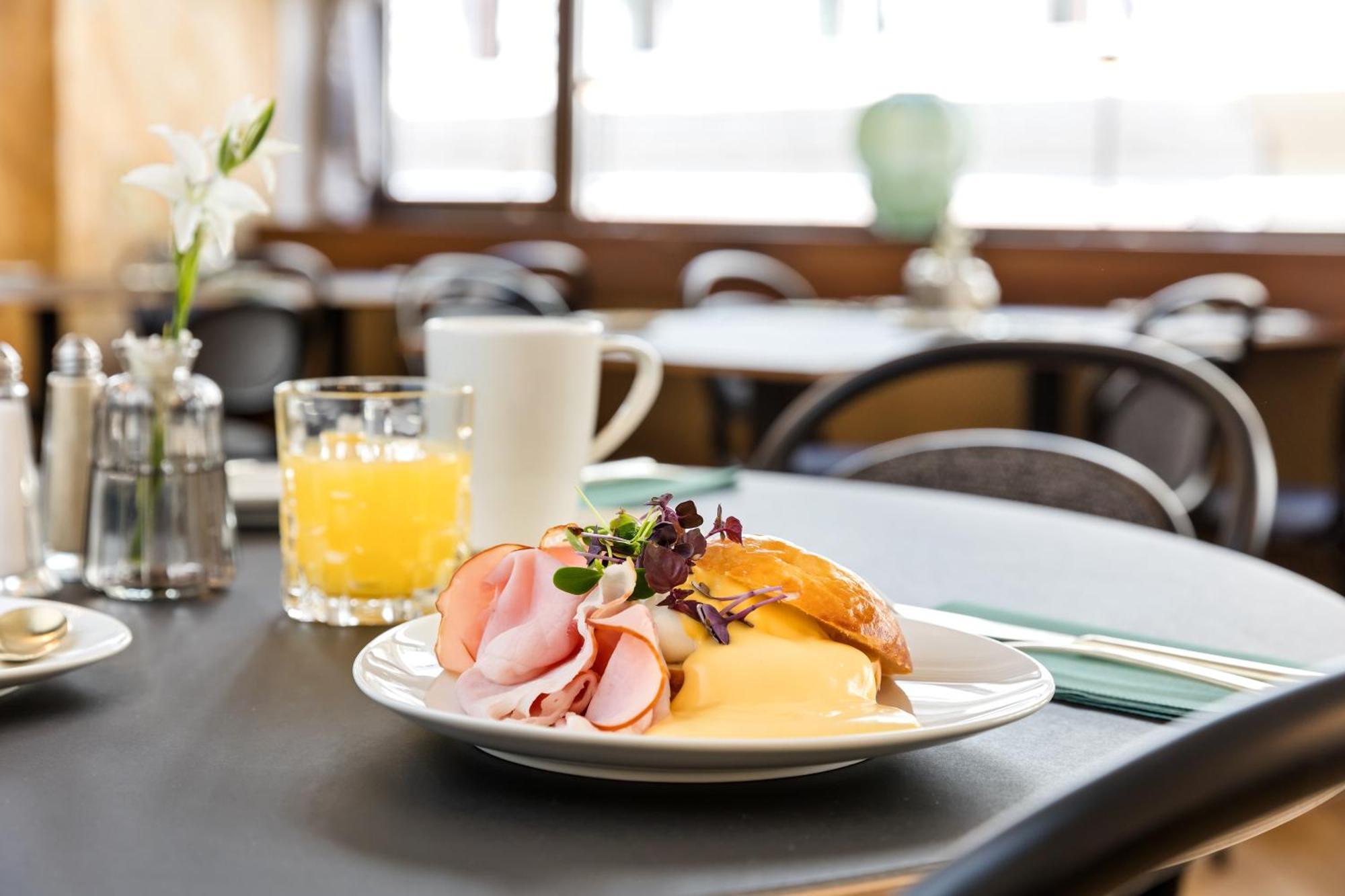 Hotel Astoria Vienna, Curio Collection By Hilton 4*