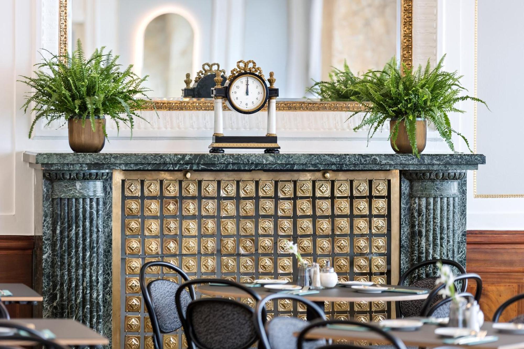 Astoria Vienna, Curio Collection By Hilton