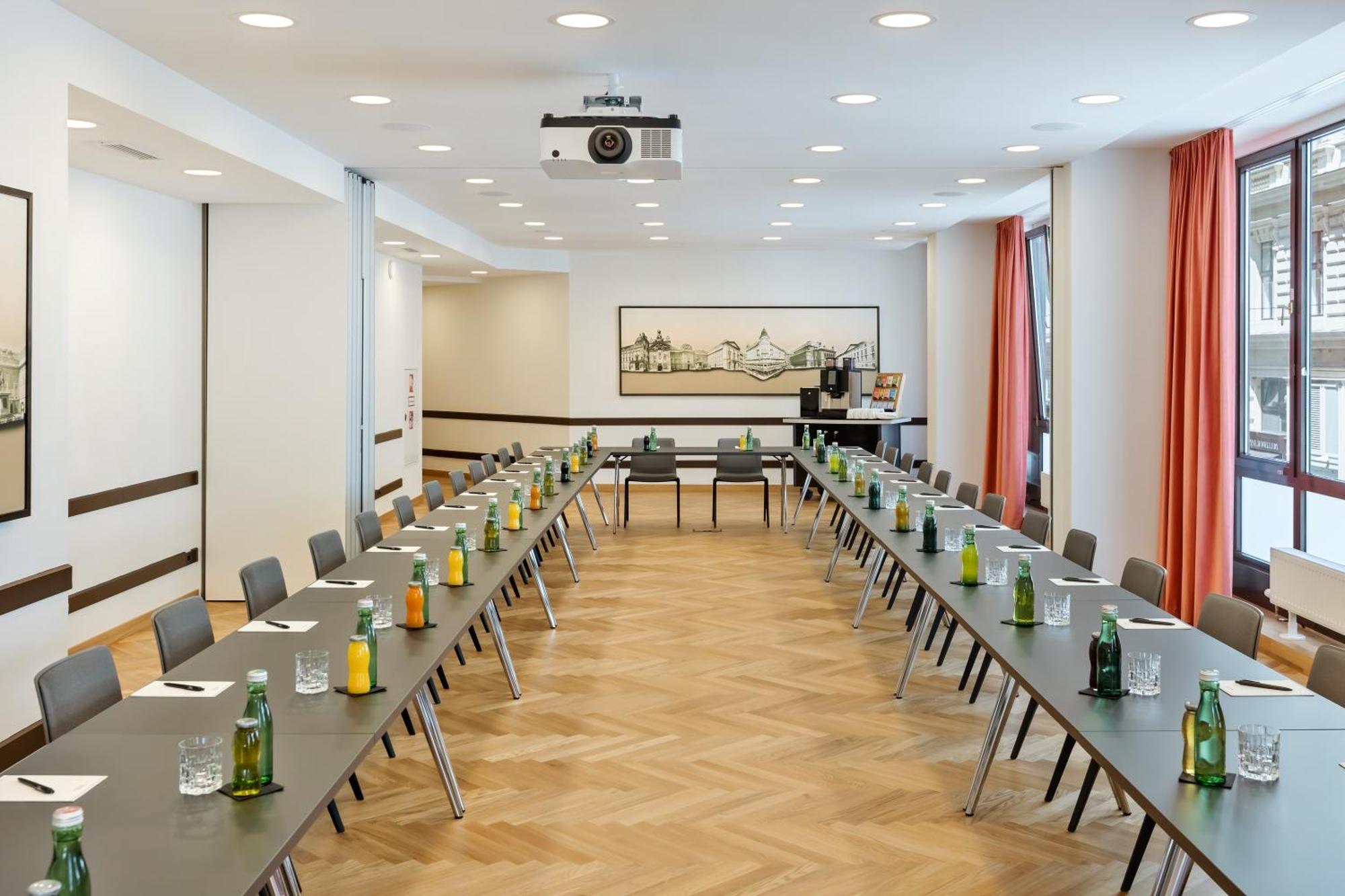 Astoria Vienna, Curio Collection By Hilton Hotel 4*